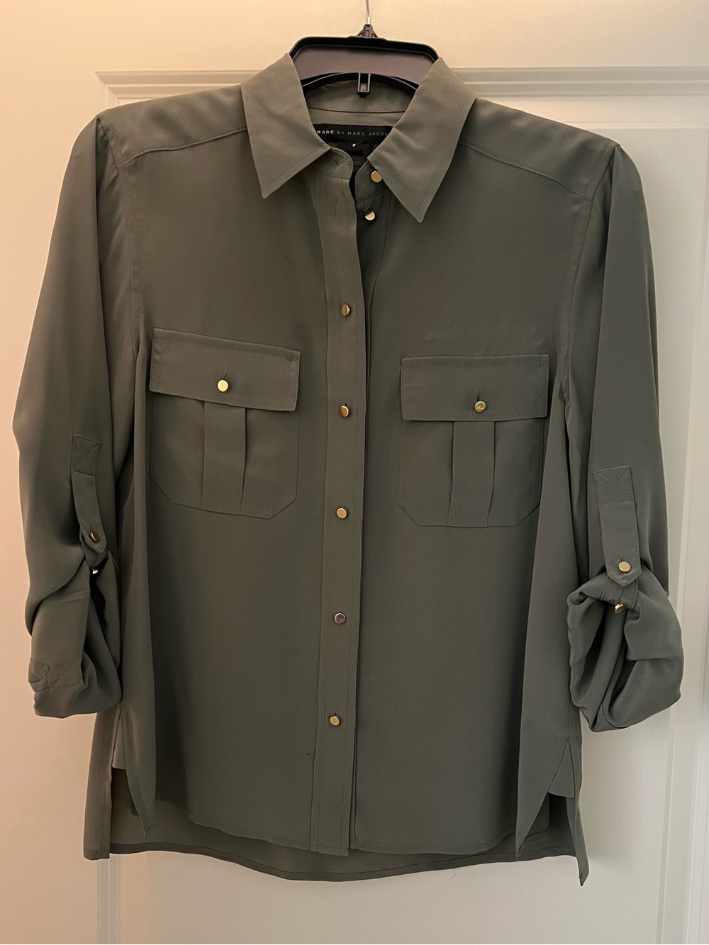 Like New Marc by Marc Jacobs 100% Silk Button Front shirt in Dusk Green